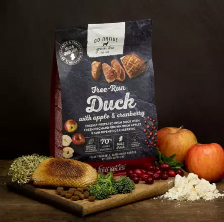 Adult Duck with Apple and Cranberry Go Native - Koiranruuat, lisäravinteet ja herkut - 5390119011802 - 2