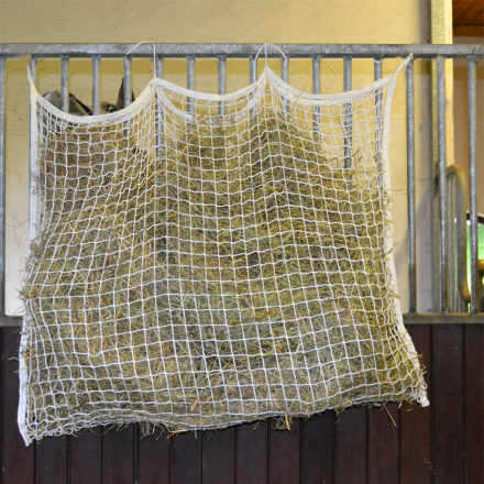 Heinäverkko 150x100cm slow feed valkoinen Hansbo Sport - Hevosen ruokinta-astiat ja ämpärit - 7320270250312 - 1