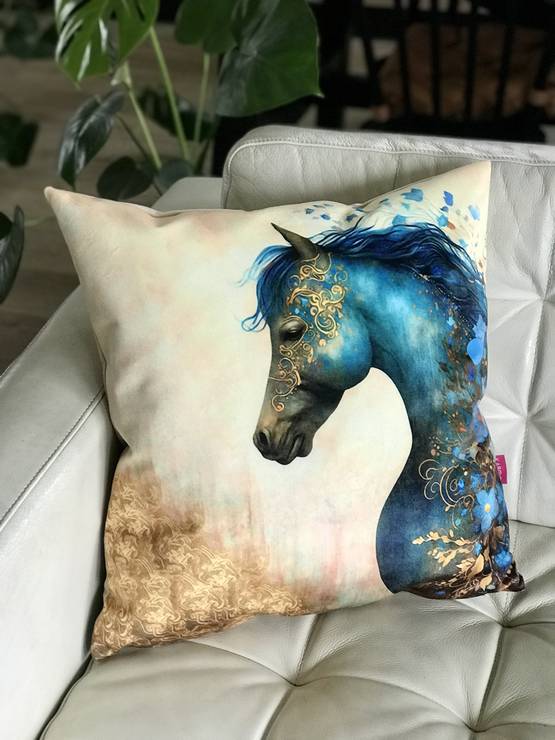 Tyyny sininen hevonen 45x45cm KABOO - Tuotteita omistajalle ja ratsastajalle - Kabootyyny3 - 1