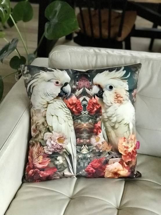 Tyyny kaksi papukaijaa 45x45cm KABOO - Tuotteita omistajalle ja ratsastajalle - Kabootyyny59 - 1